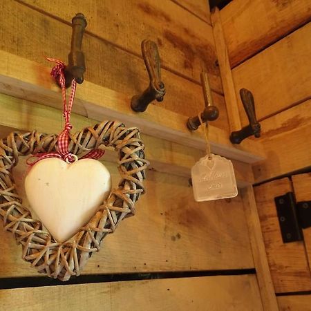 La Cabane Du Cerf Et Son Sauna Attre Экстерьер фото